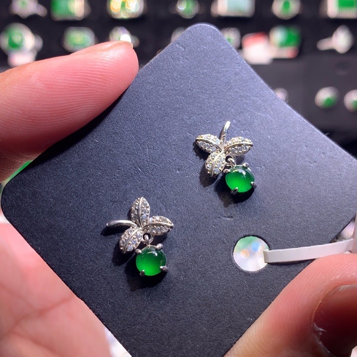 【闪购商品】翡翠吊坠(不含链)银S925镶嵌绿蛋