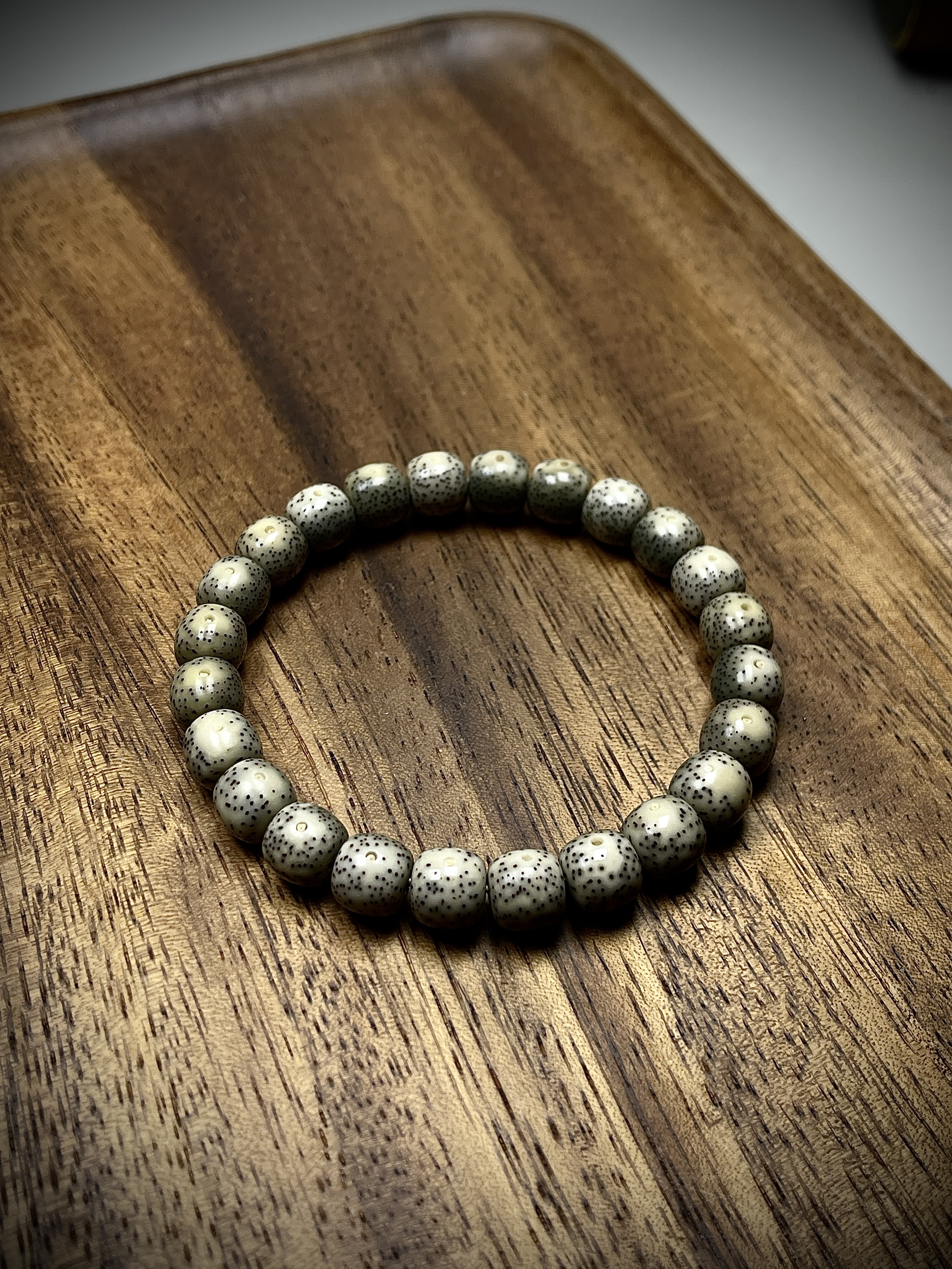 北派文玩-海南原生态 星月菩提 无连星石玉料10*9【进阶级】