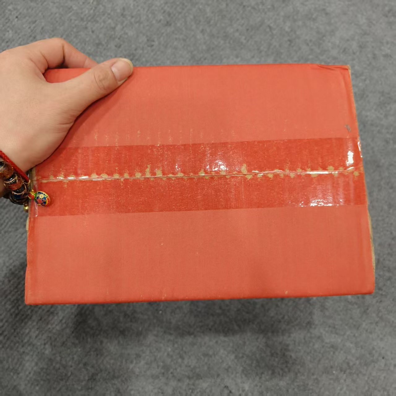红色纸箱  收纳箱发1箱
