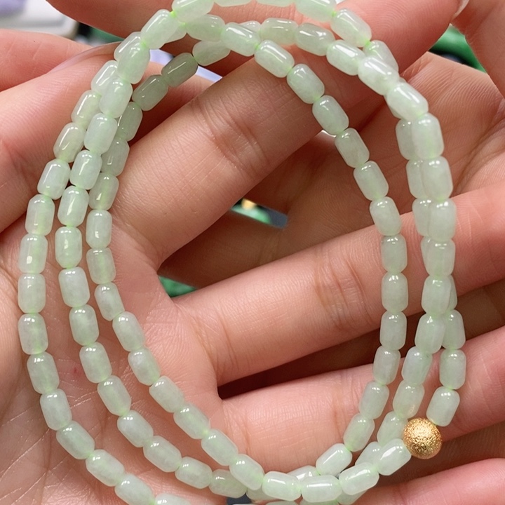 翡翠颈饰未镶嵌吊坠