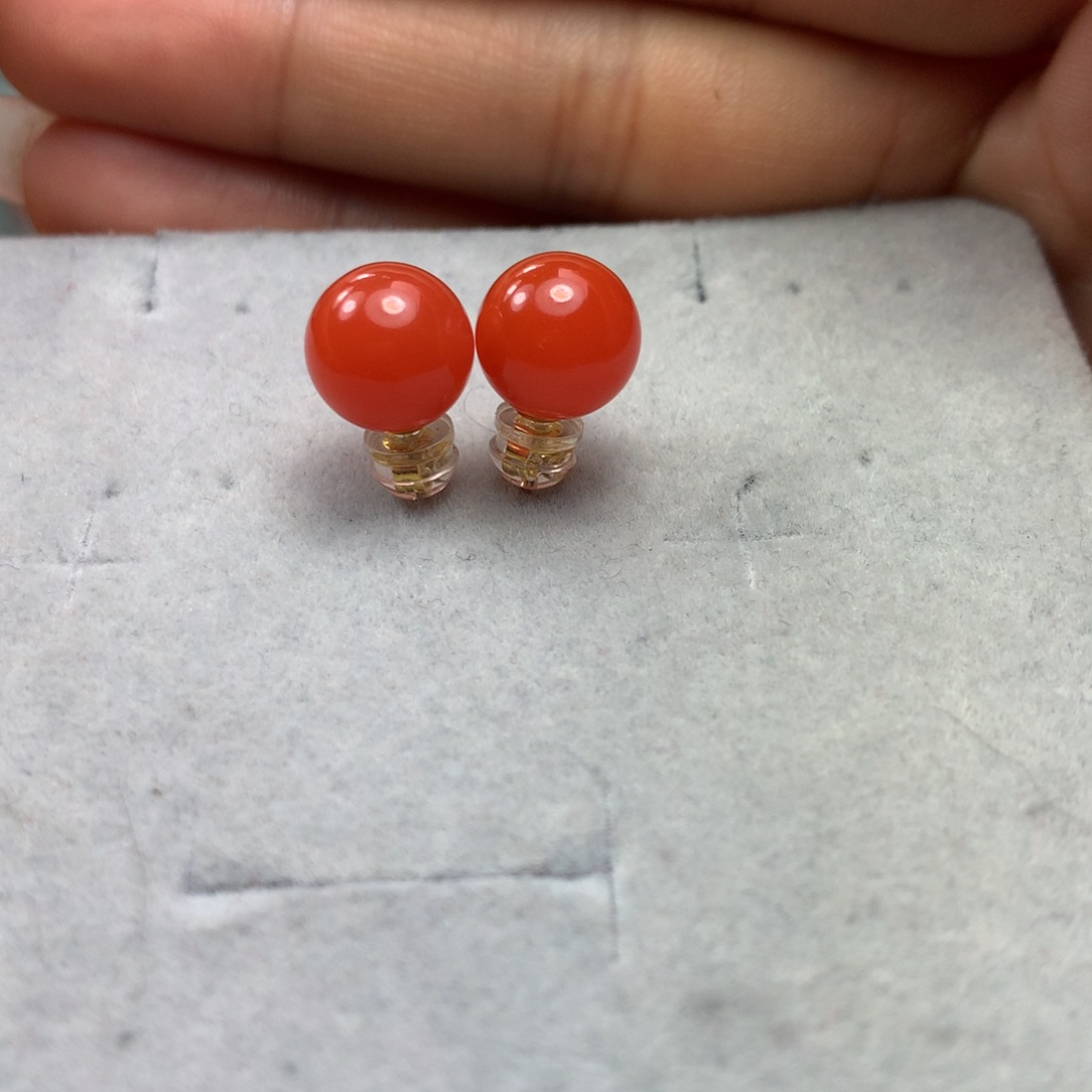 南红玛瑙耳钉18K金镶嵌