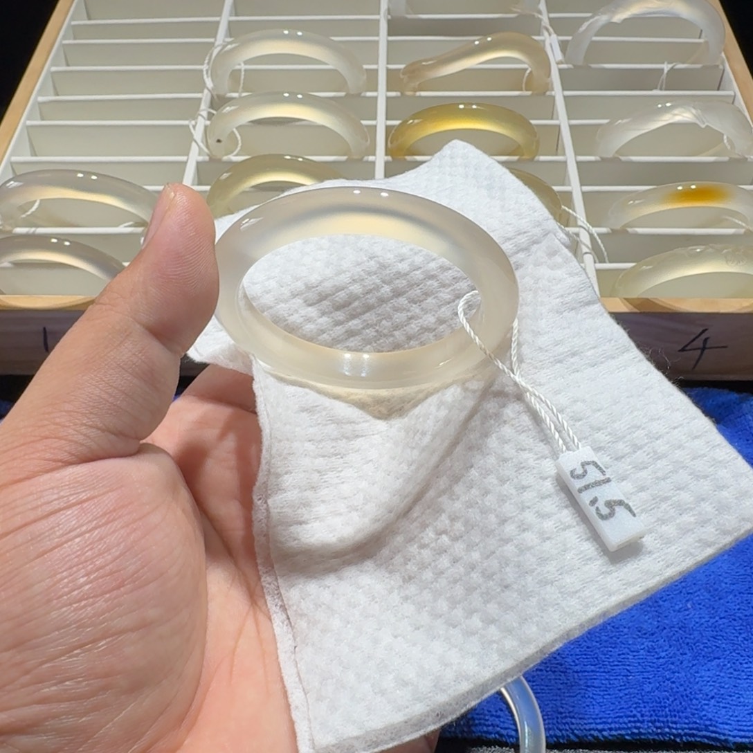 不***）玛瑙/玉髓合金手镯