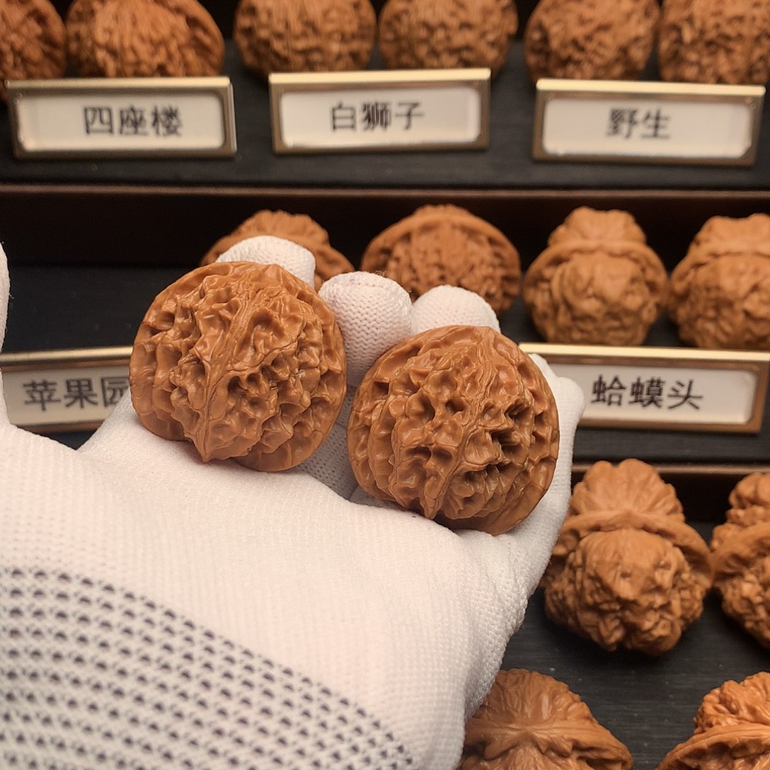 文玩核桃吊坠41号苹果园37