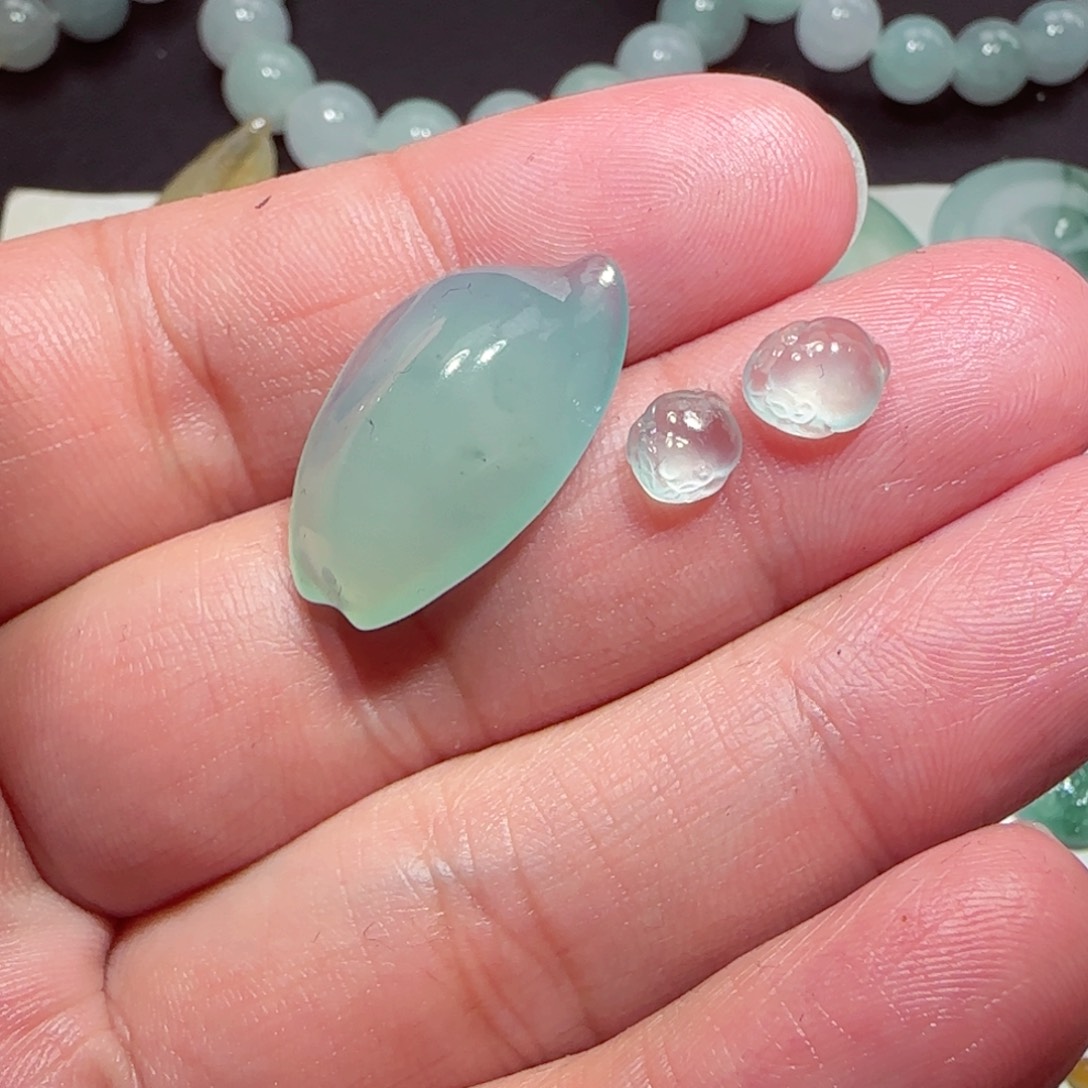 東***氵定制翡翠未镶嵌天然翡翠3个