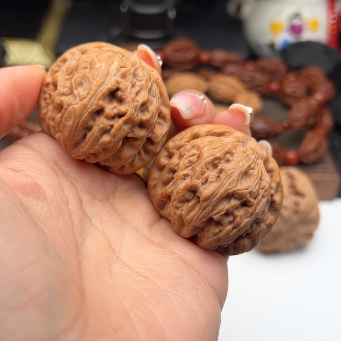 文玩核桃把件红锦鲤42