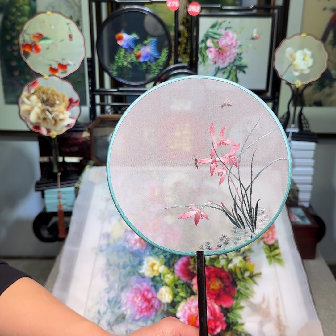 刺绣刺绣工艺精湛