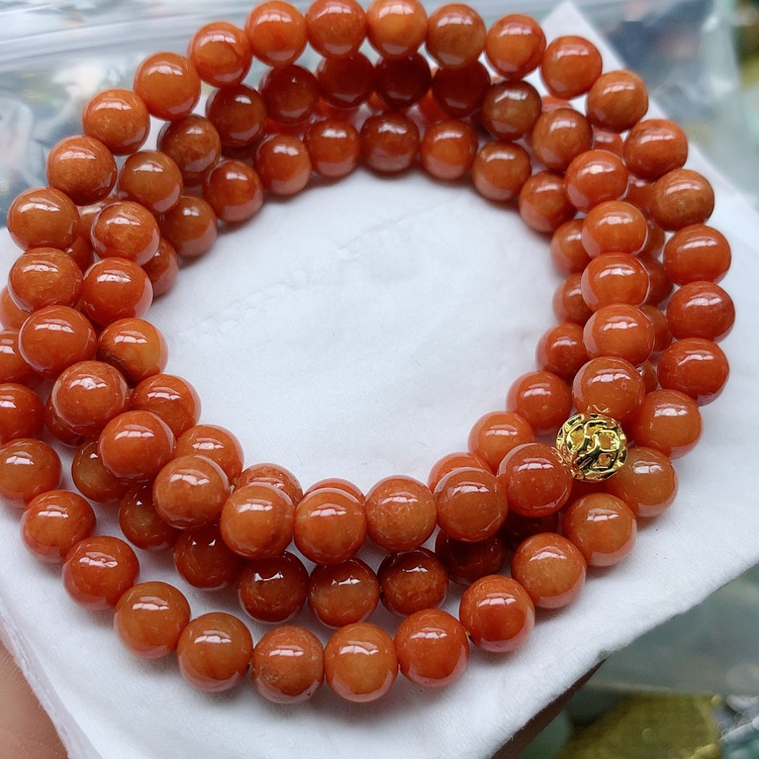 翡翠颈饰未镶嵌牌子