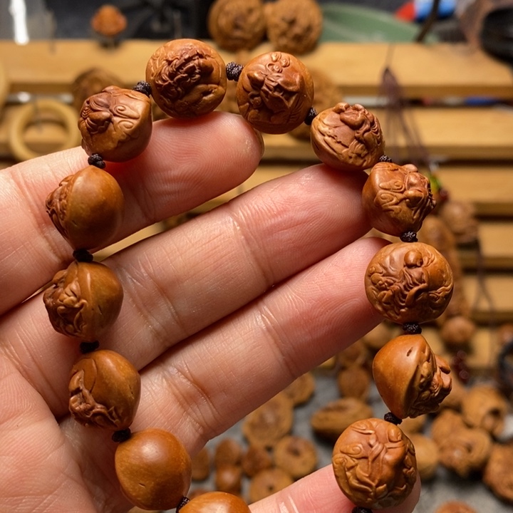 桃核雕刻无相佛手串