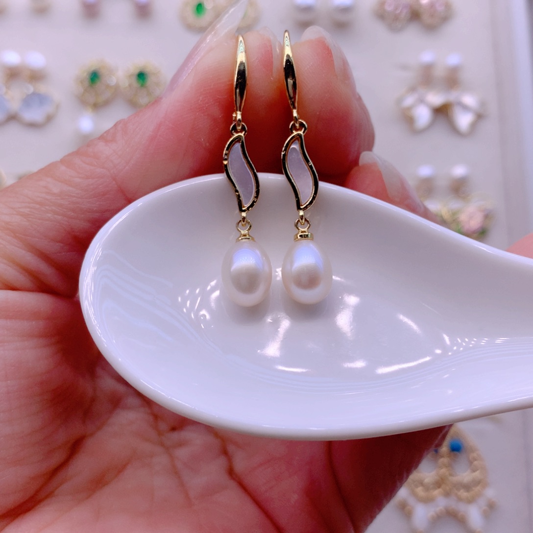 合金淡水珍珠耳饰