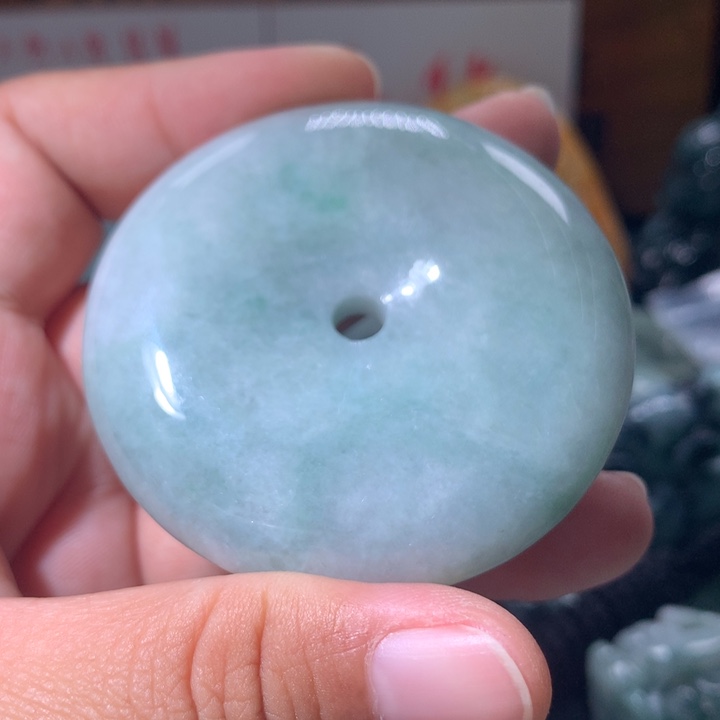 翡翠未镶嵌颈饰保真天然A货翡翠