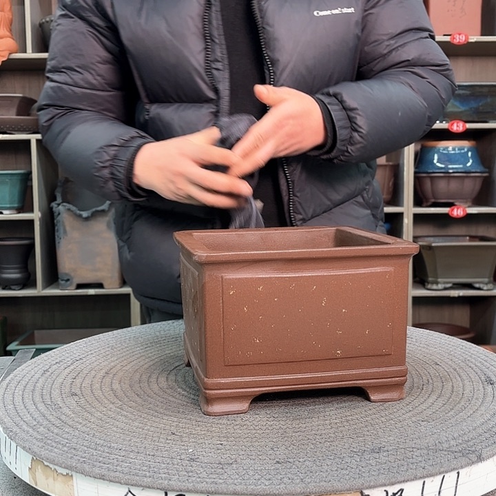 紫砂花盆紫砂的颜色很好看