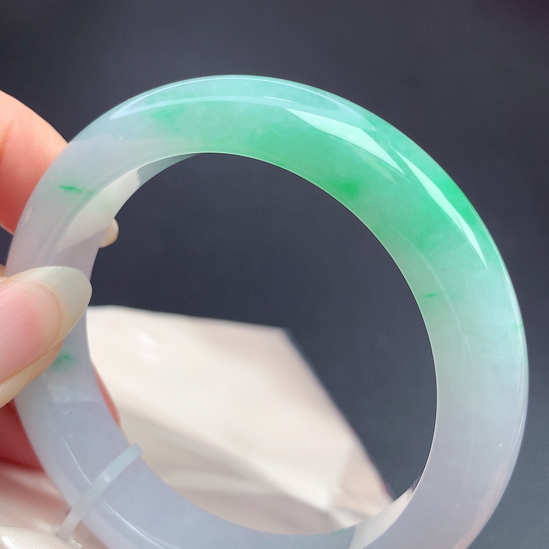 翡翠未镶嵌手镯55.5圈口