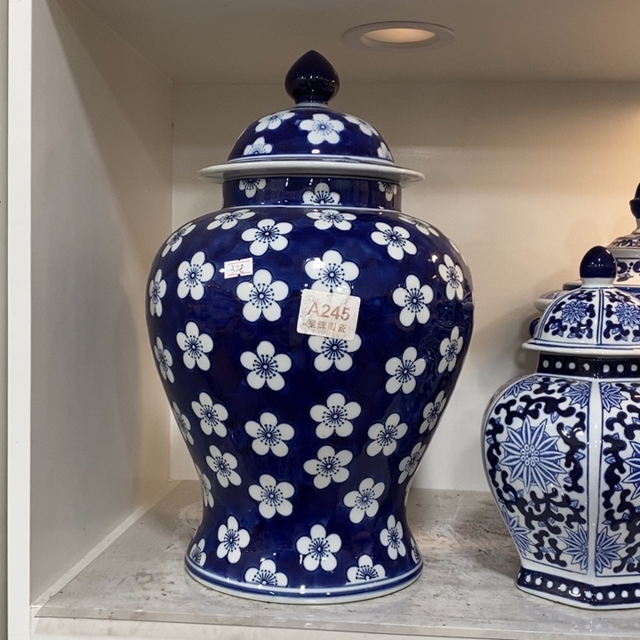摆件中**旅手绘陶瓷储物罐两个
