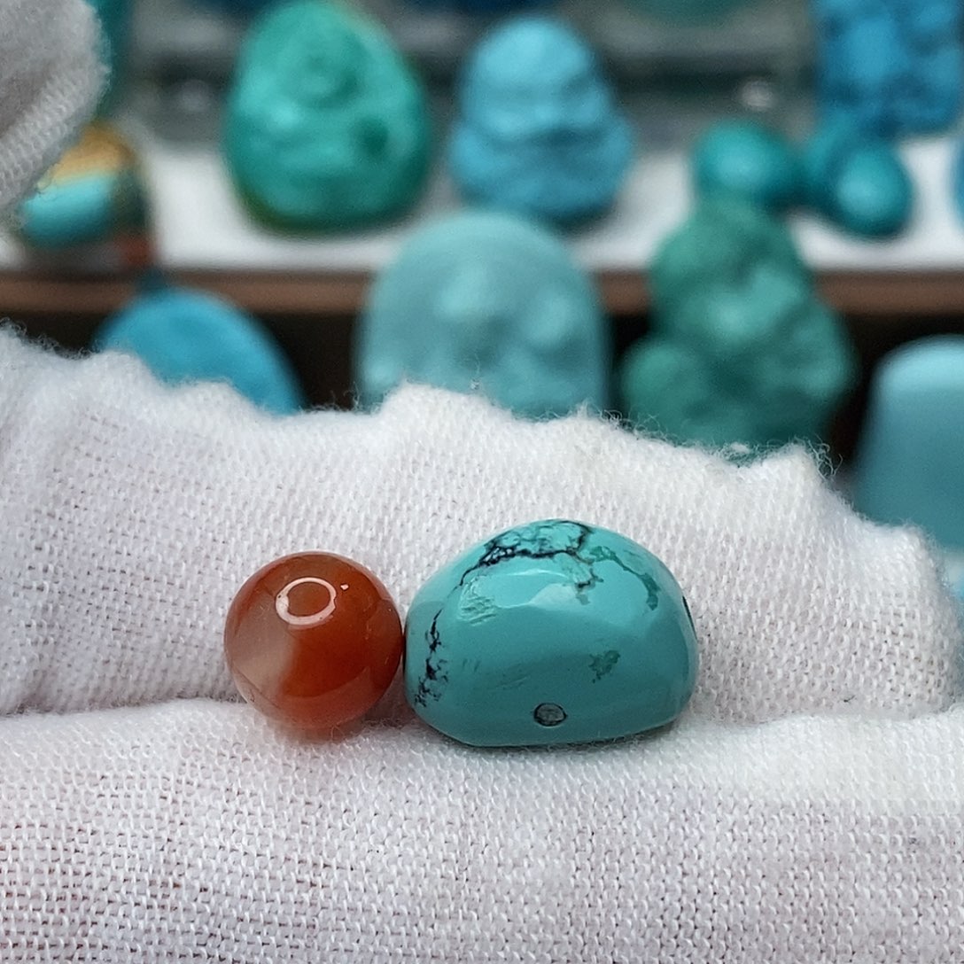 南红玛瑙未镶嵌珠宝奇石