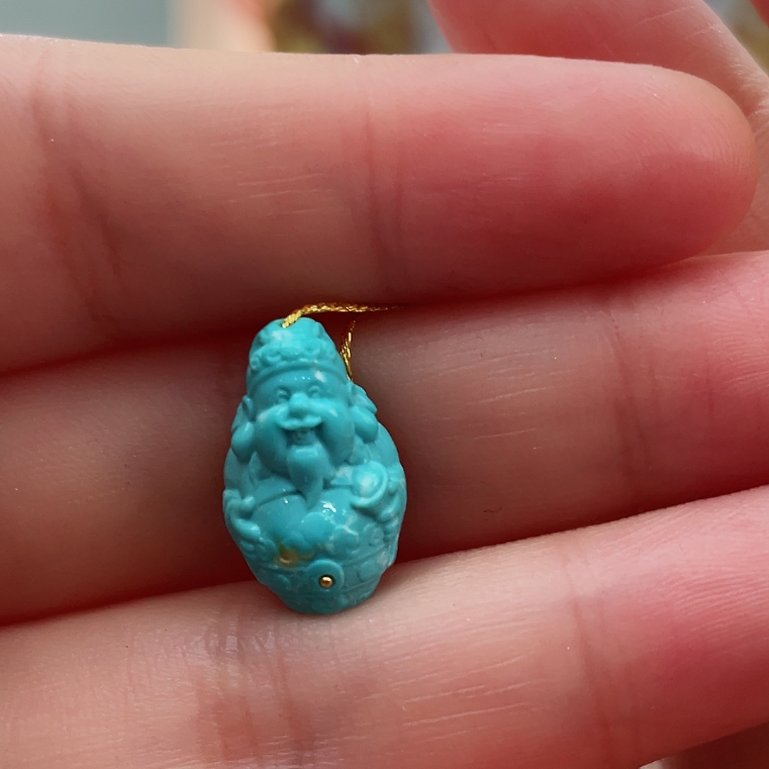 绿松石颈饰未镶嵌