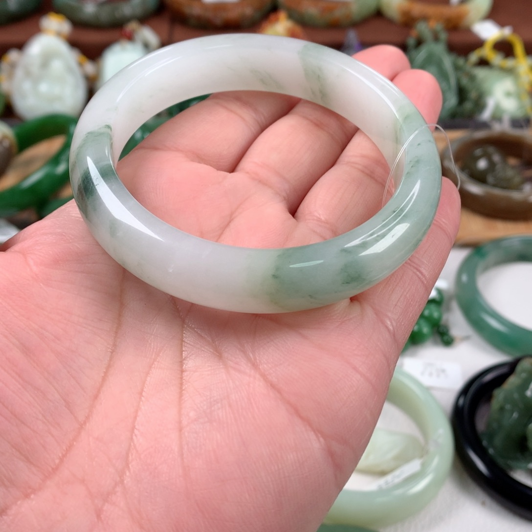 石英质玉手镯未镶嵌59.7口径
