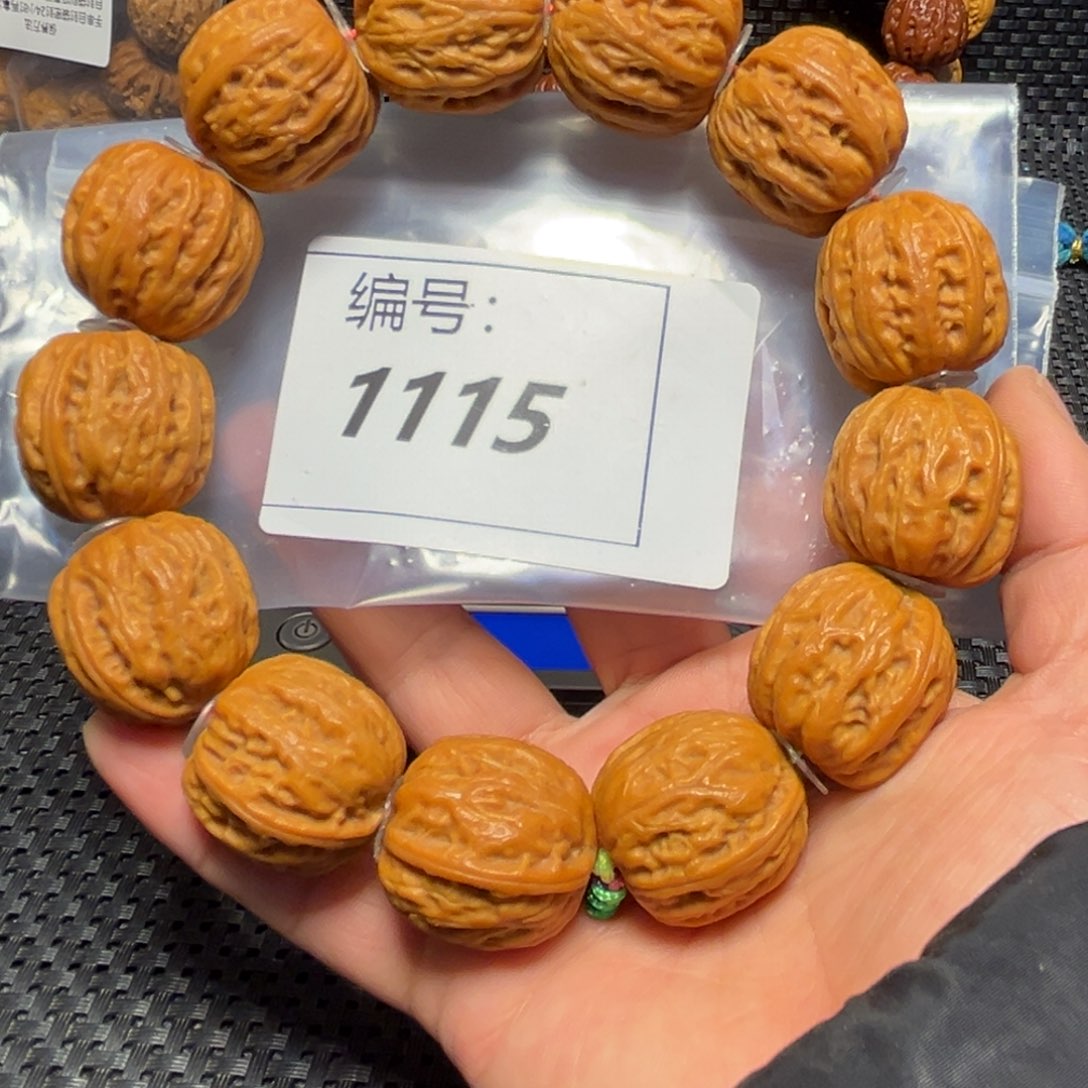 文玩核桃吊坠将军膀24