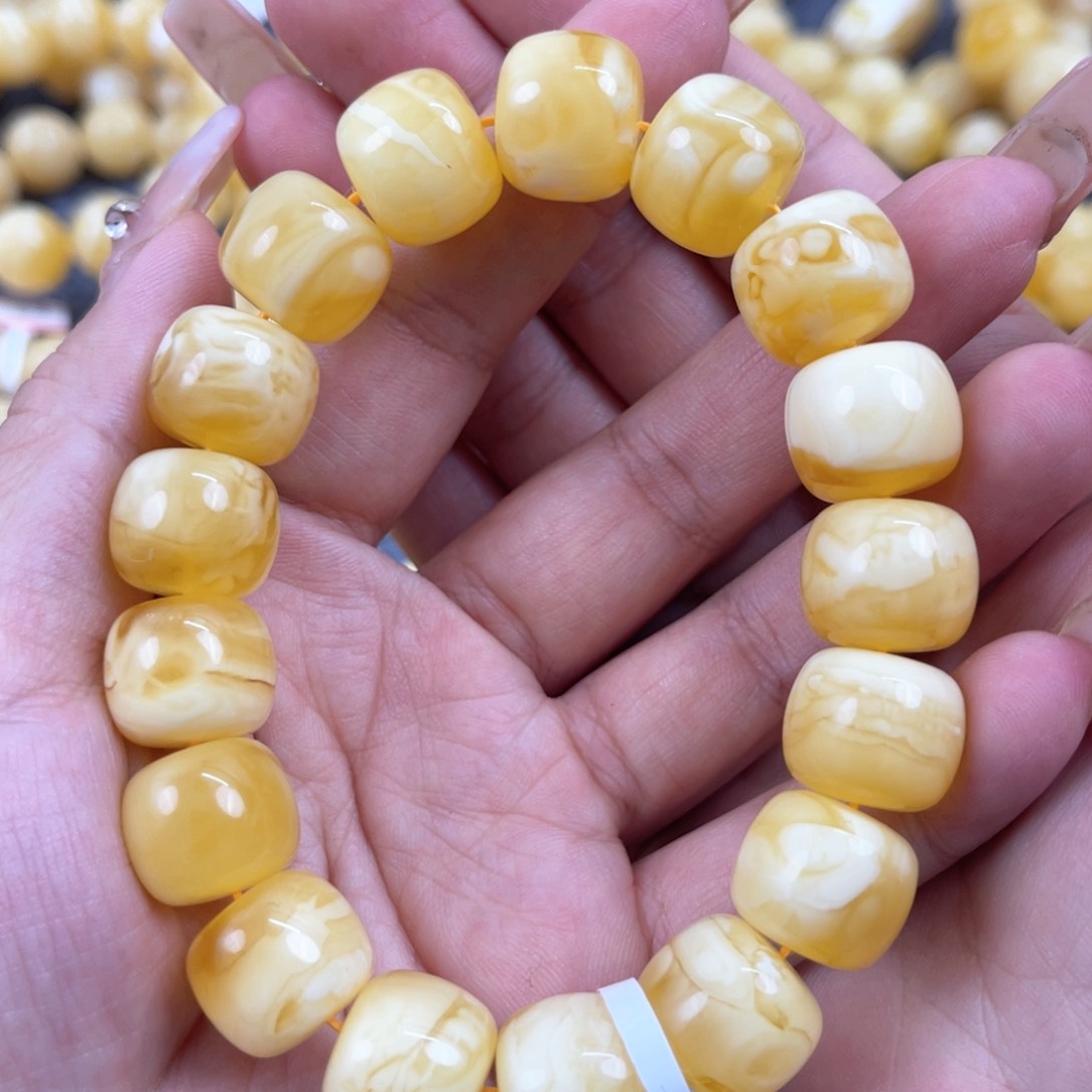 琥珀裸石未镶嵌尺寸14.6