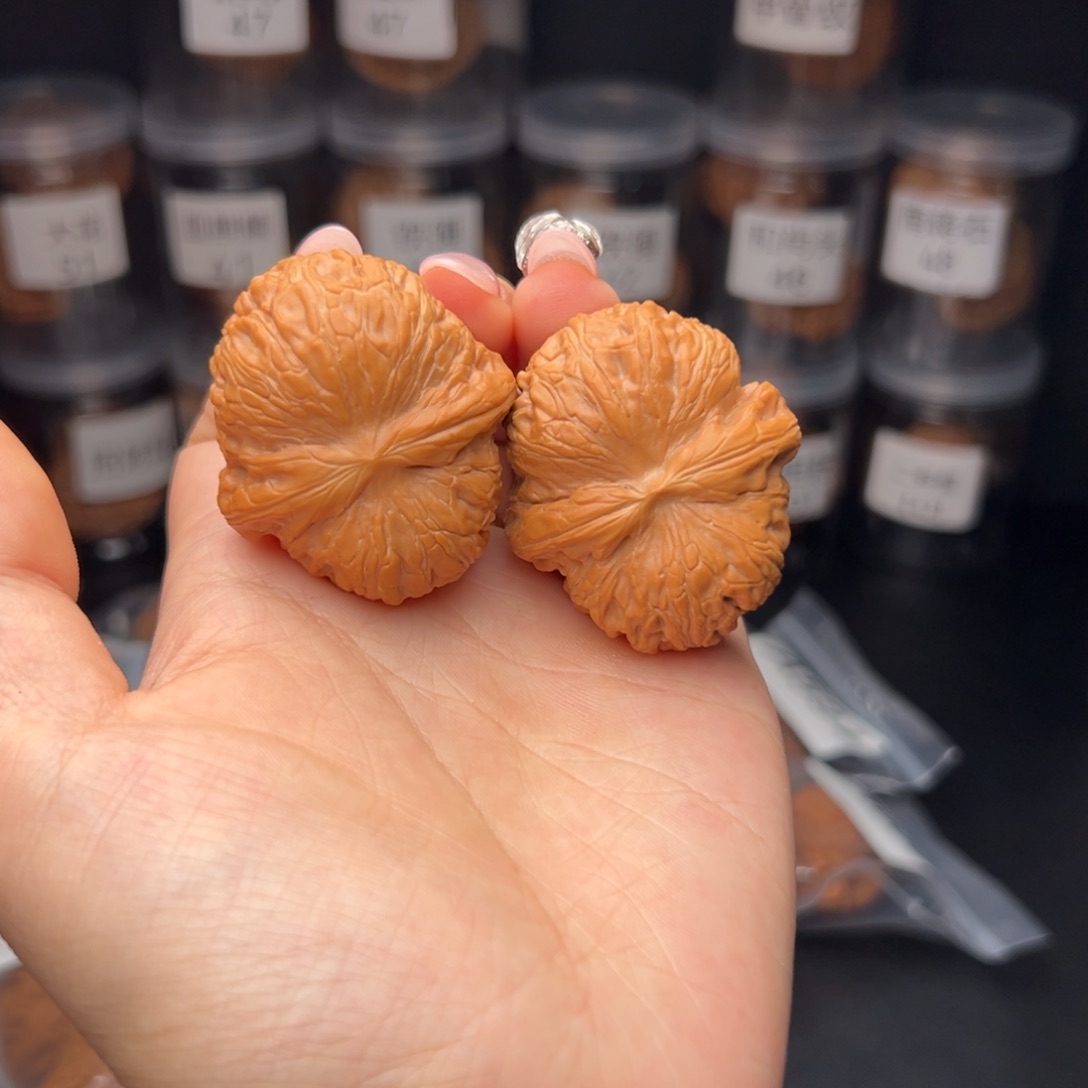 文玩核桃吊坠明***6元宝