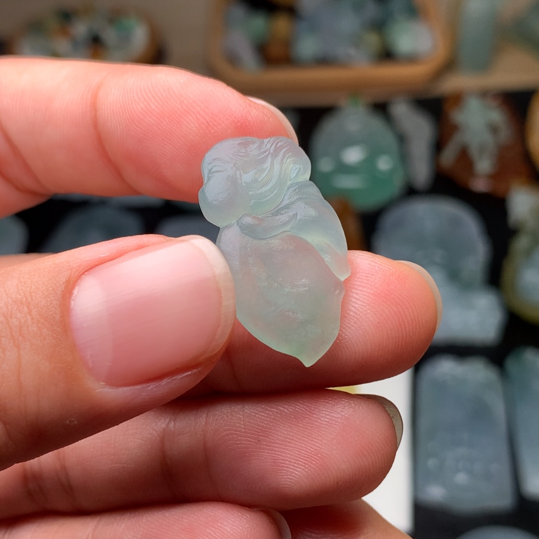 定制翡翠未镶嵌仙子