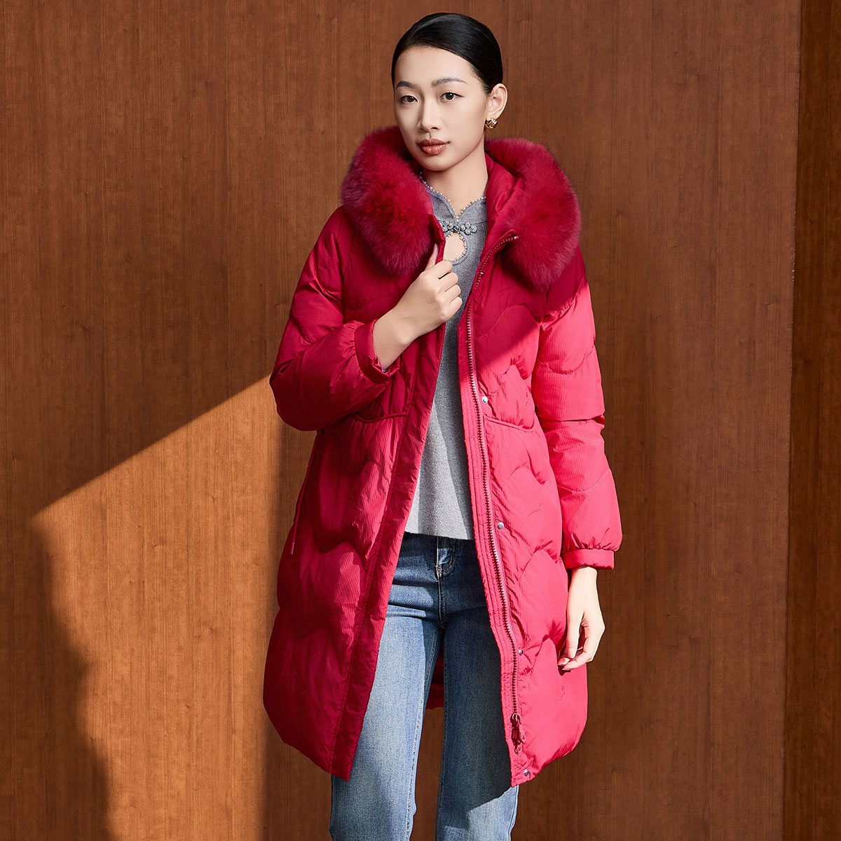 【马天奴】时尚中长款连帽宽松秋冬羽绒服VDAC46DCH0