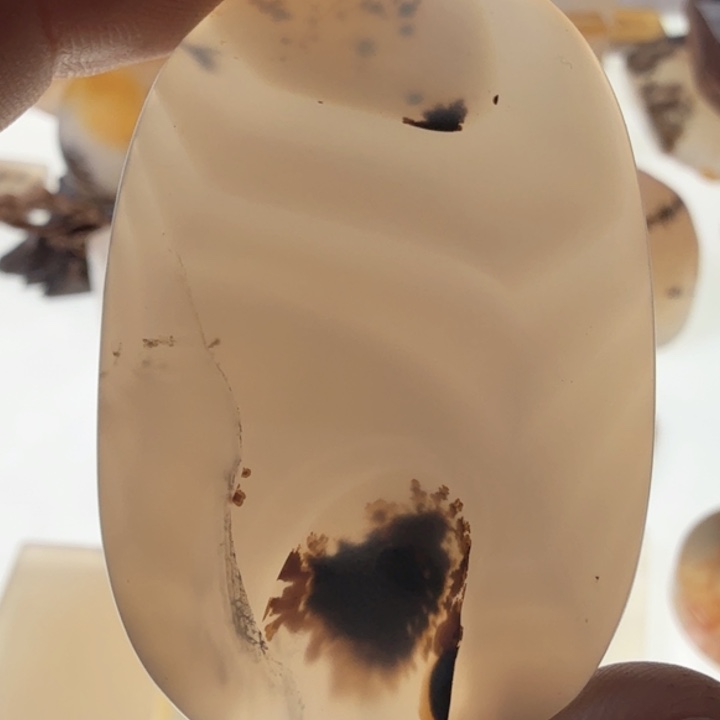 玛瑙/玉髓未镶嵌珠宝半成品