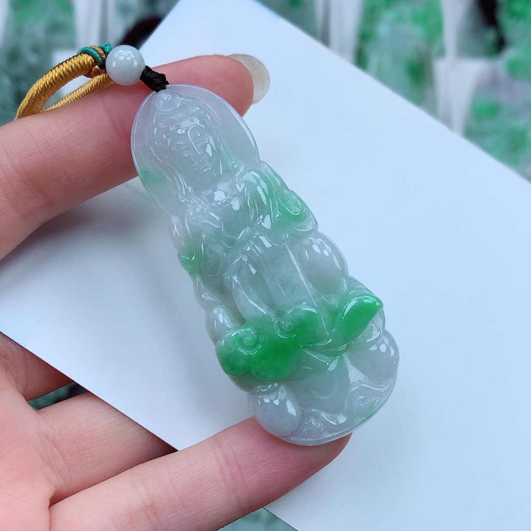 翡翠颈饰未镶嵌翡翠吊坠