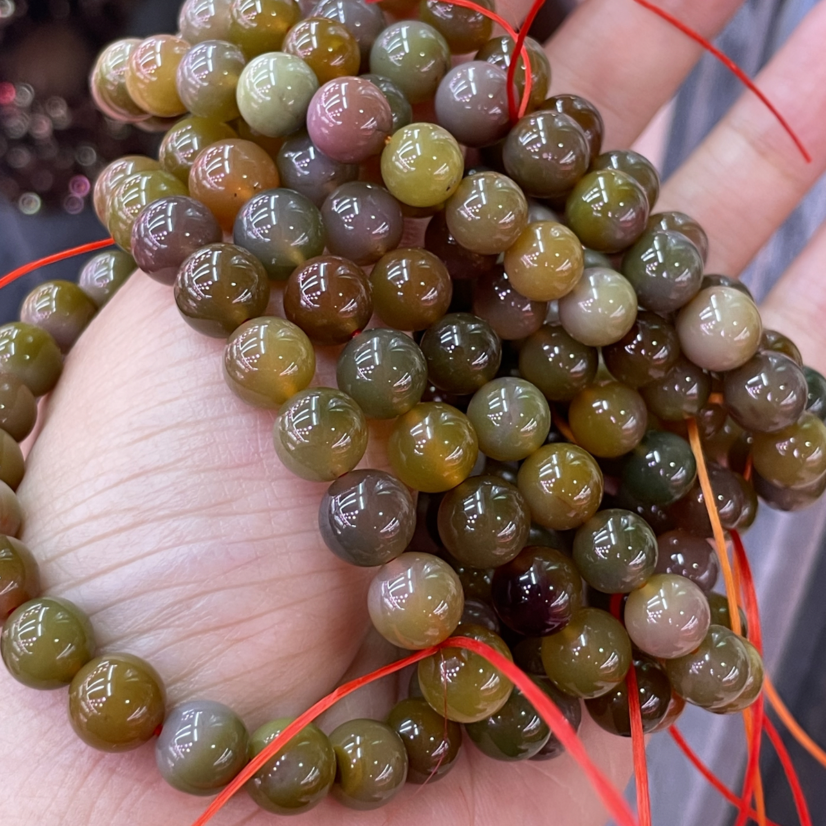 盐源玛瑙清一色黄绿渐变色单圈手串多样性发一