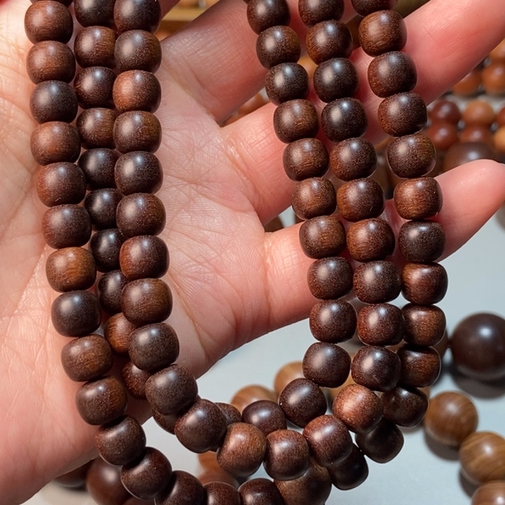 宿***。檀香木老山檀香檀香王0.7*0.8*108，焦糖奶甜香