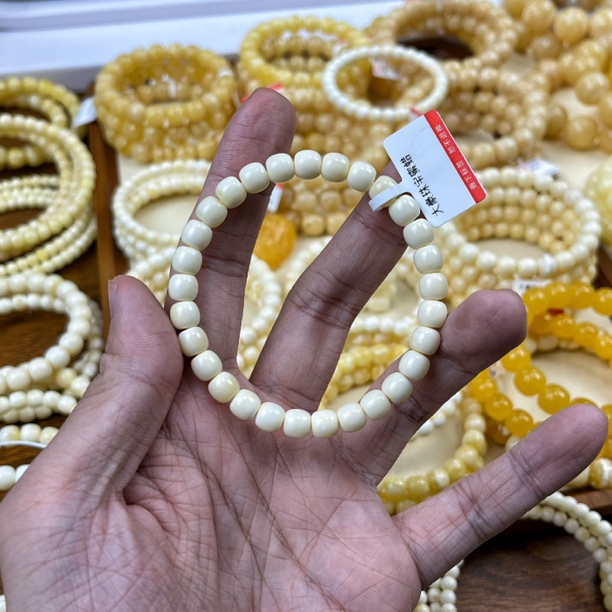 白蜡无纹7mm*6.5mm精工高桩极限弧单圈手串