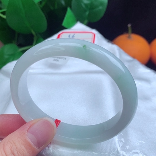 翡翠手镯未镶嵌   贵妃56