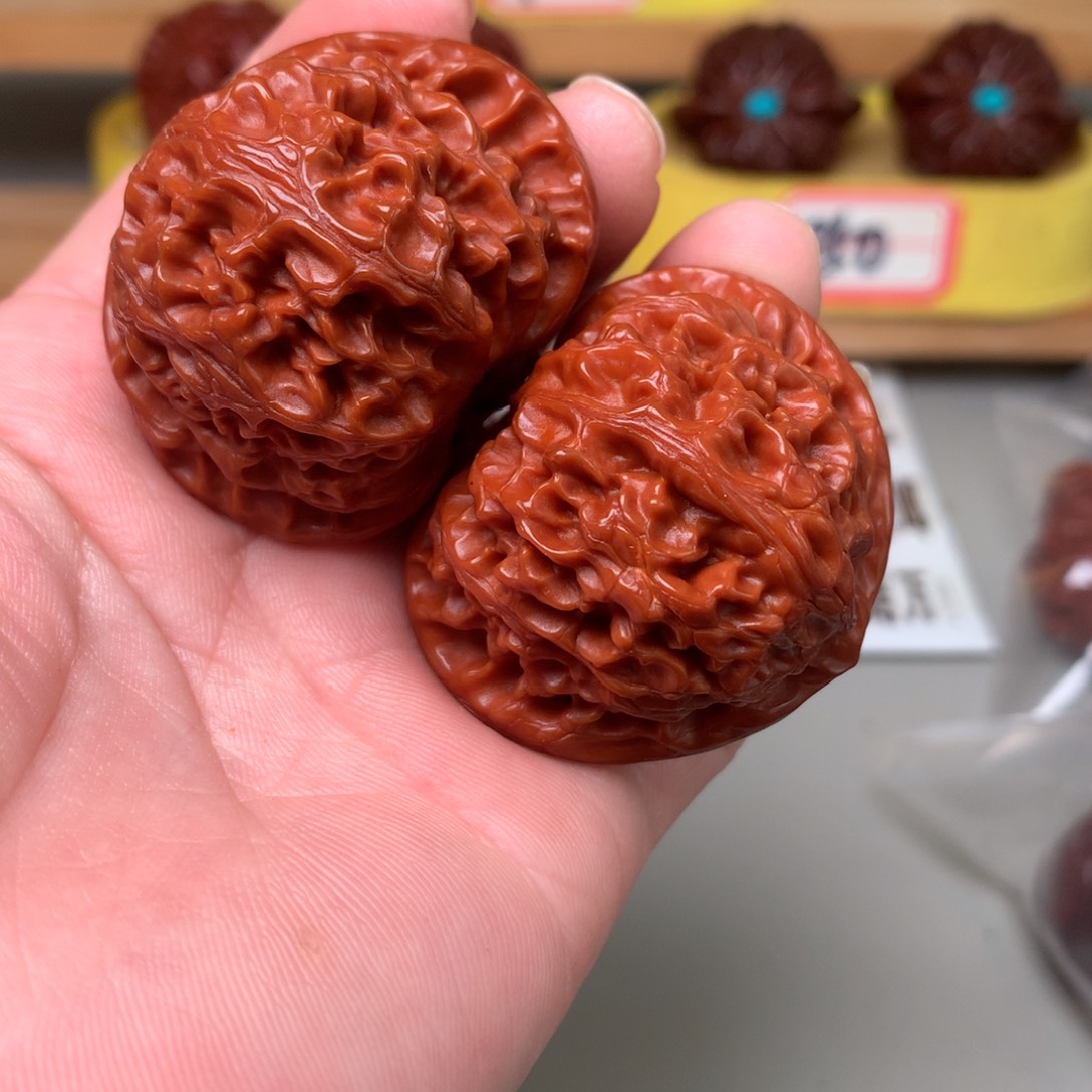 文玩核桃把件宫灯