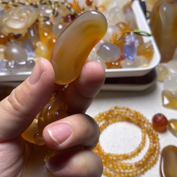 玛瑙/玉髓颈饰未镶嵌晨****54409