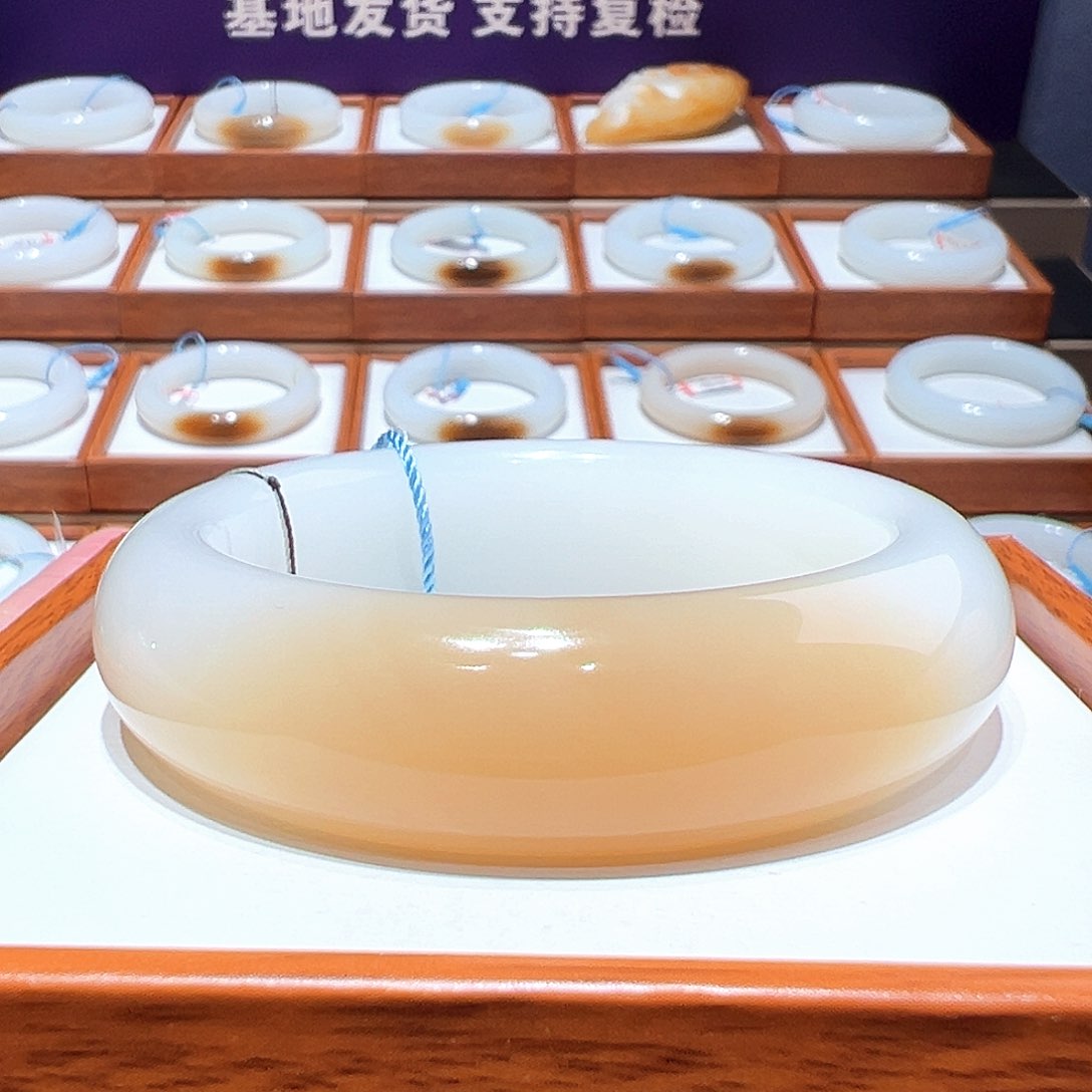 和田玉手镯 53 54未镶嵌