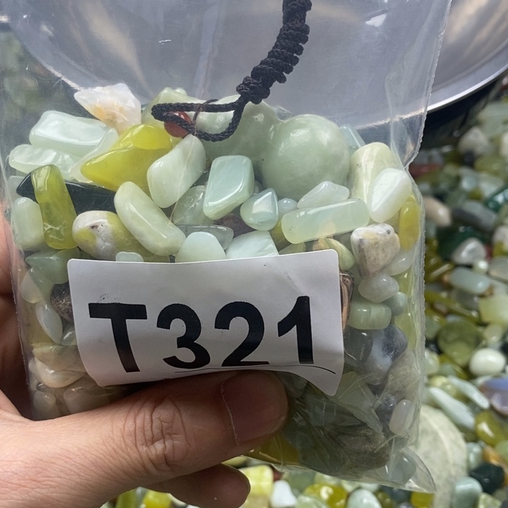 蛇纹石玉未镶嵌鱼缸石