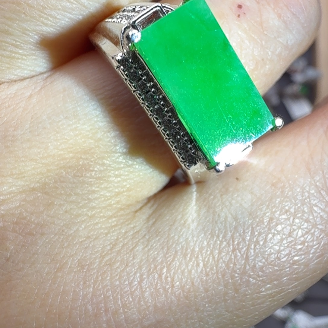 翡翠未镶嵌戒指天然缅甸翡翠A货