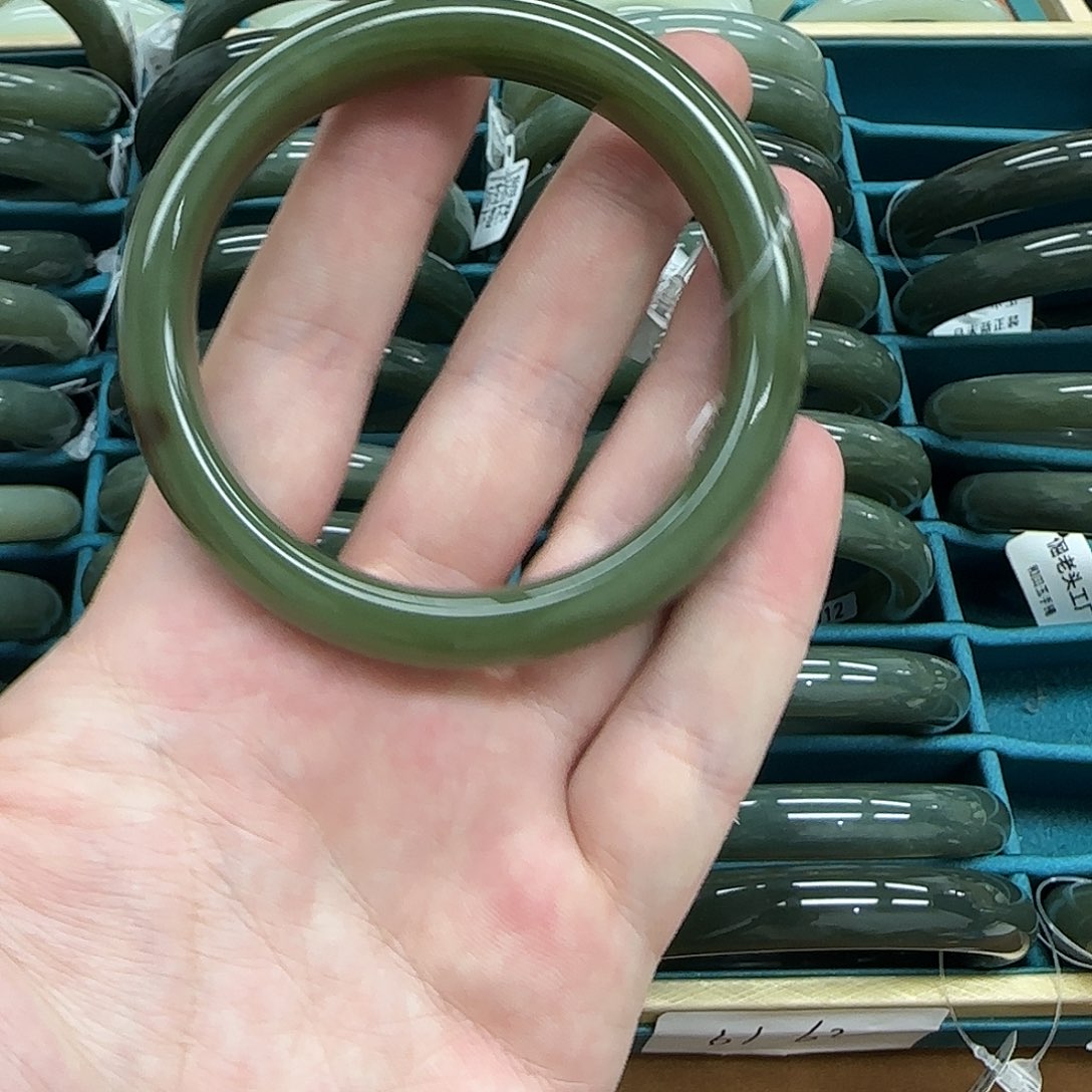 和田玉手镯未镶嵌用****6