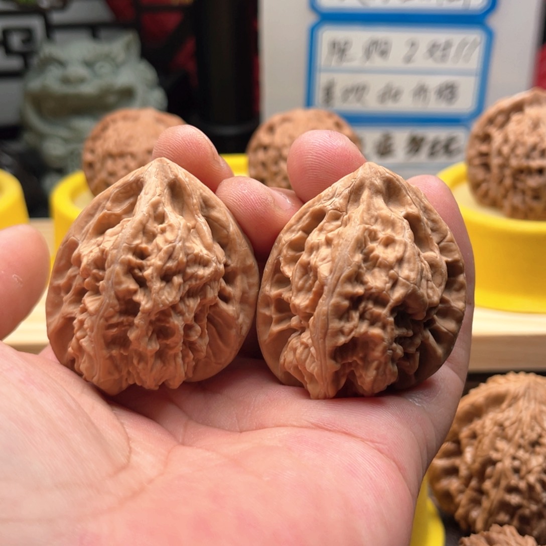 文玩核桃吊坠38三羊谷