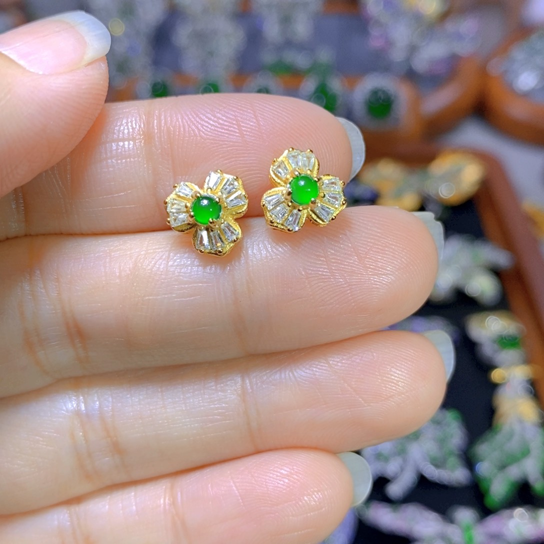 翡翠颈饰银S925镶嵌天然翡翠