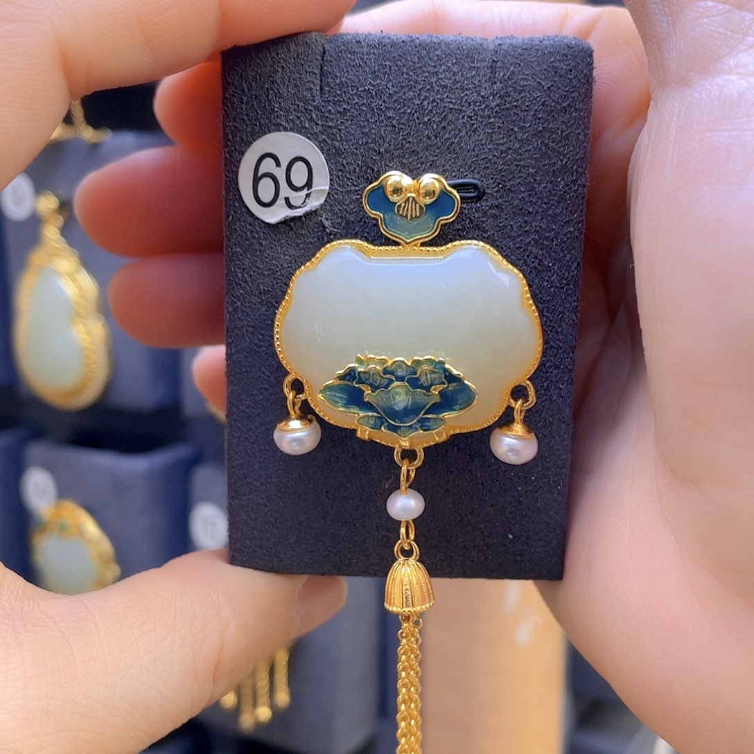 和田玉颈饰银S925镀金镶嵌