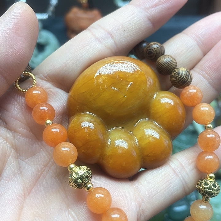 未镶嵌蛇纹石玉颈饰