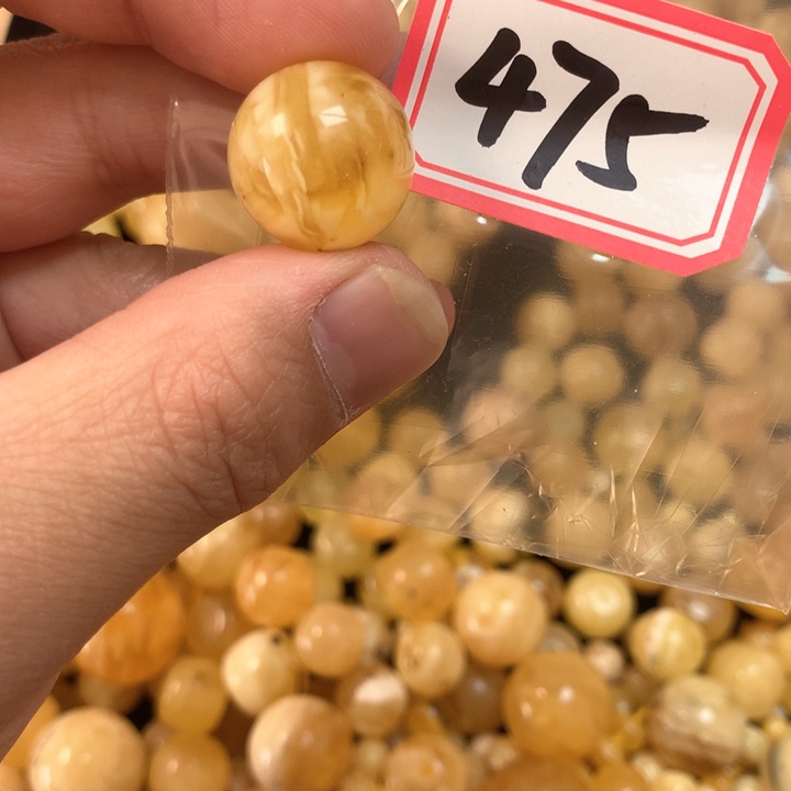 琥珀未镶嵌珠宝奇石瑕疵17.6