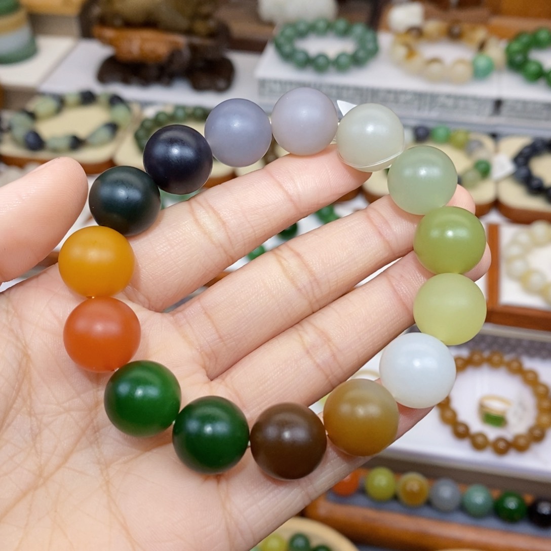 和田玉手串未镶嵌