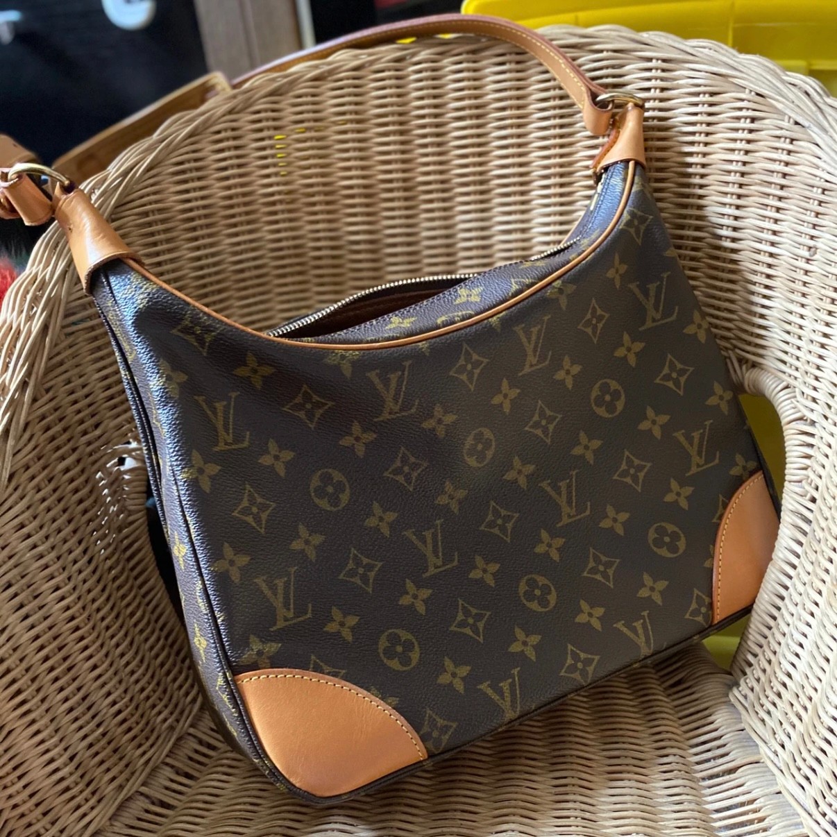 修复品  LouisVuitton/路易威登 XM/经典老花小牛角包/JJ10203324