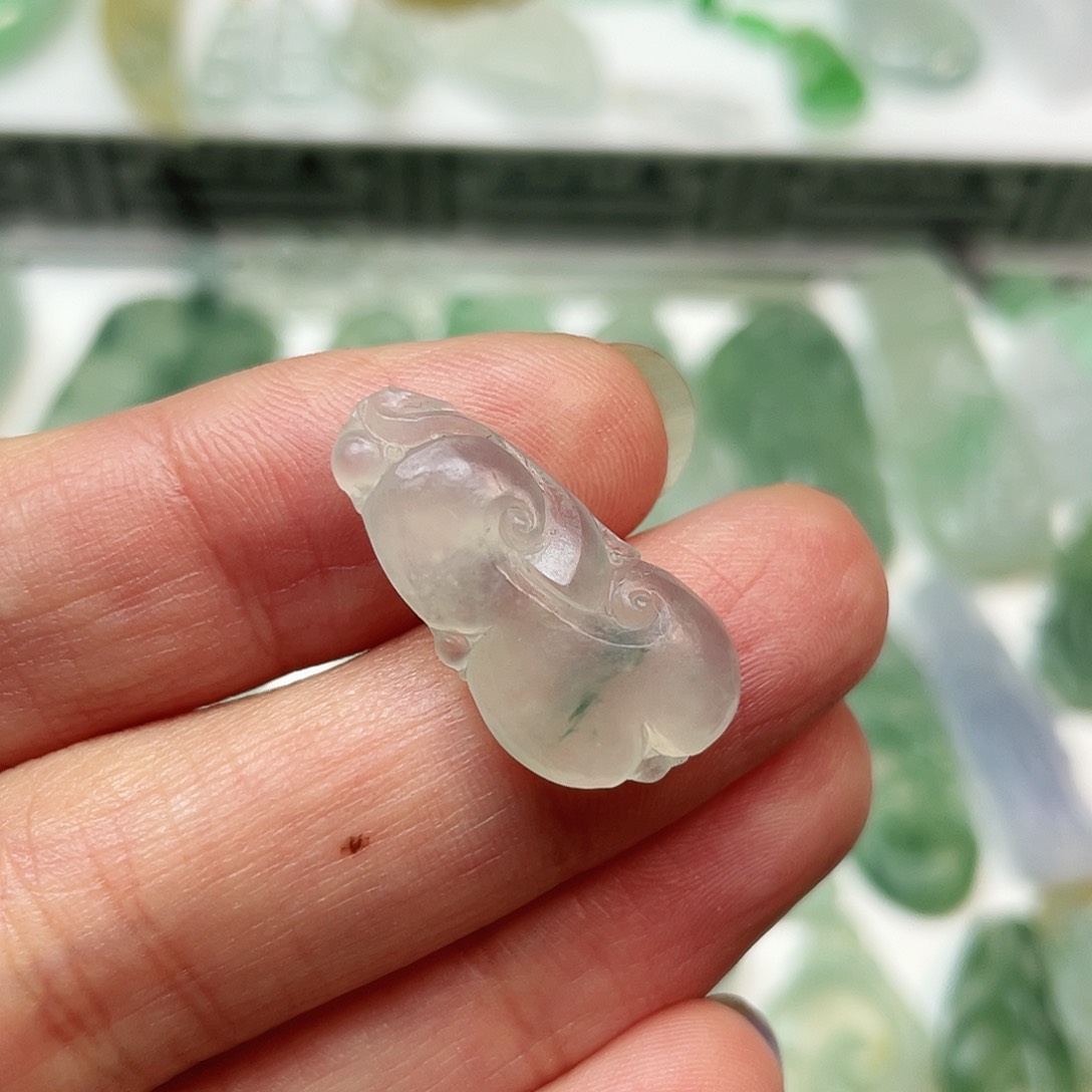 定制翡翠未镶嵌小高货如意吊坠