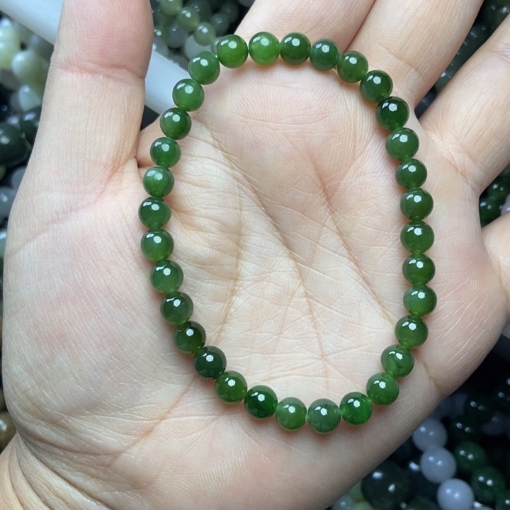 和田玉未镶嵌颈饰卡6