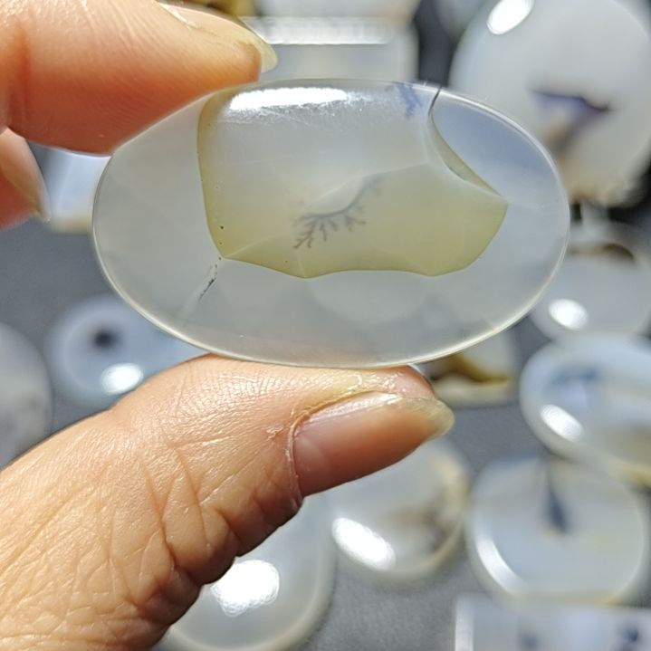 玛瑙/玉髓未镶嵌珠宝奇石