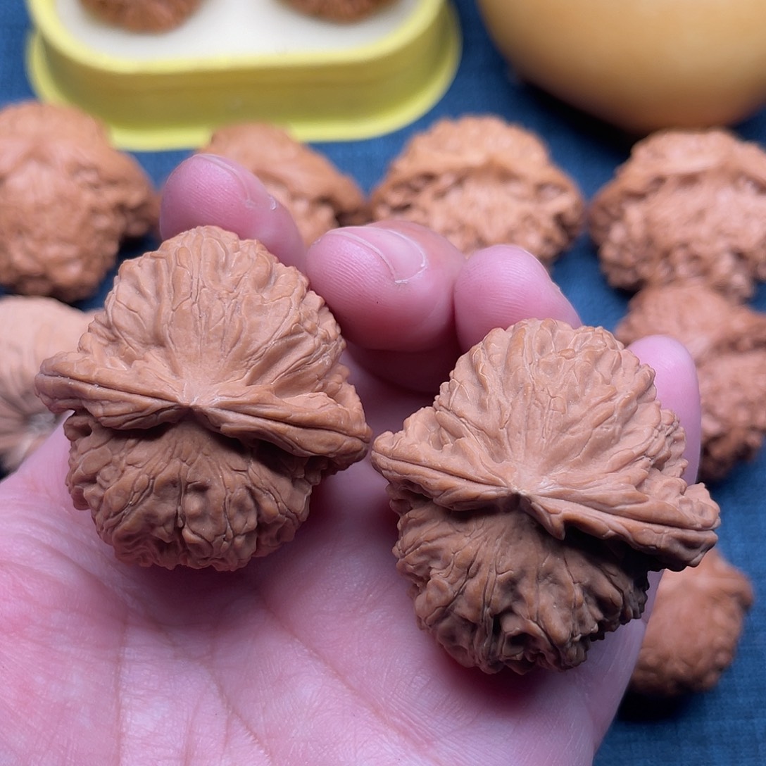 把件文玩核桃全品三角白40