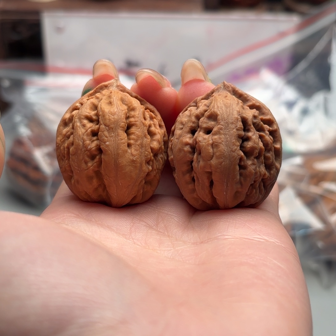 文玩核桃把件小楸千色差48