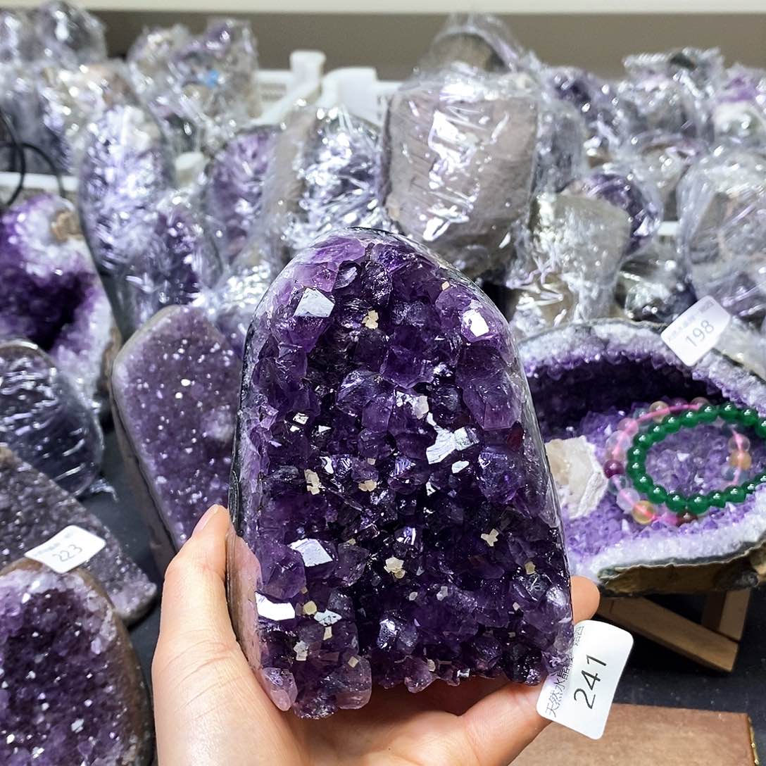 水晶大型摆件（非配饰）未镶嵌